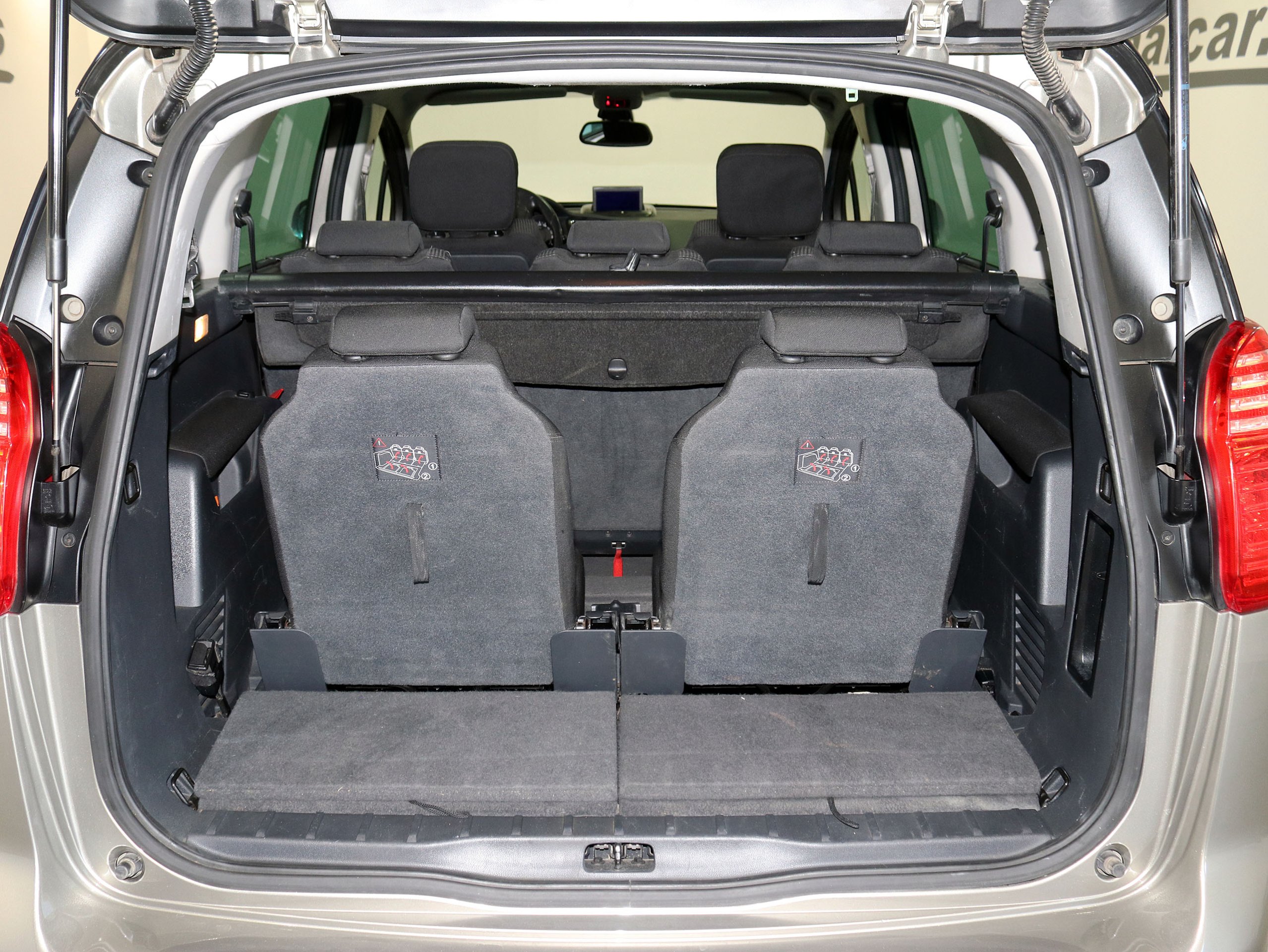 Foto Peugeot 5008 10