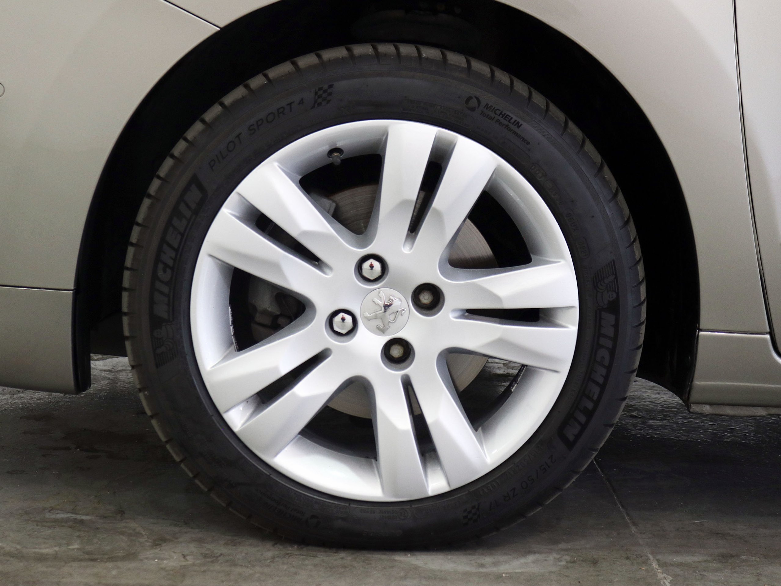 Foto Peugeot 5008 36
