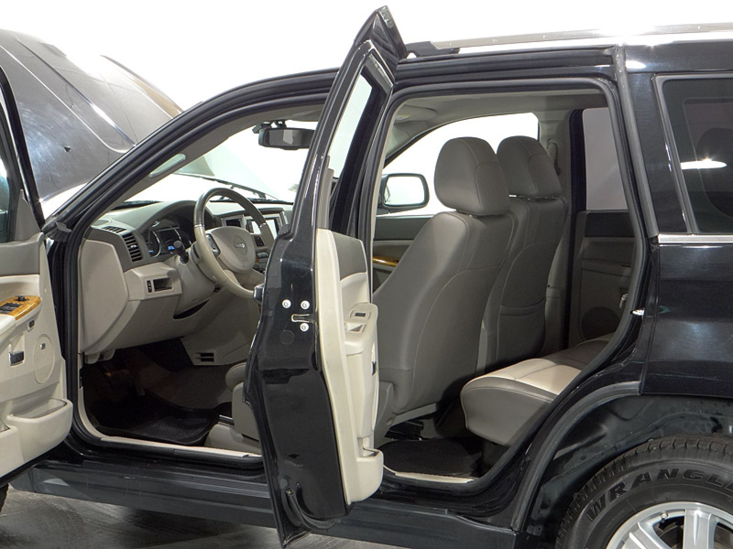 Foto Jeep Grand Cherokee 22