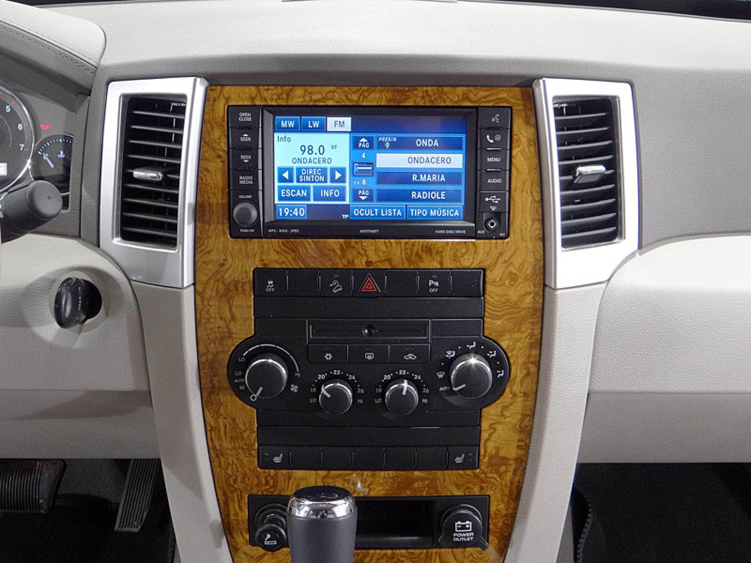 Foto Jeep Grand Cherokee 29