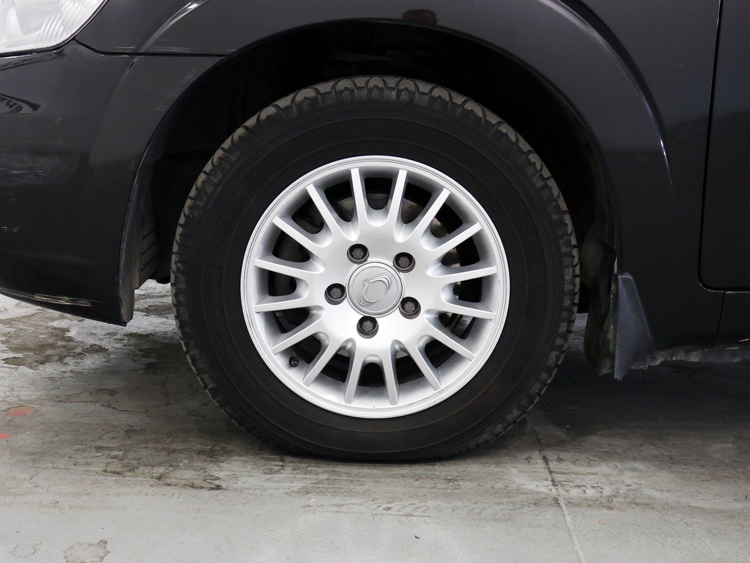 Foto Ssangyong Rodius 24