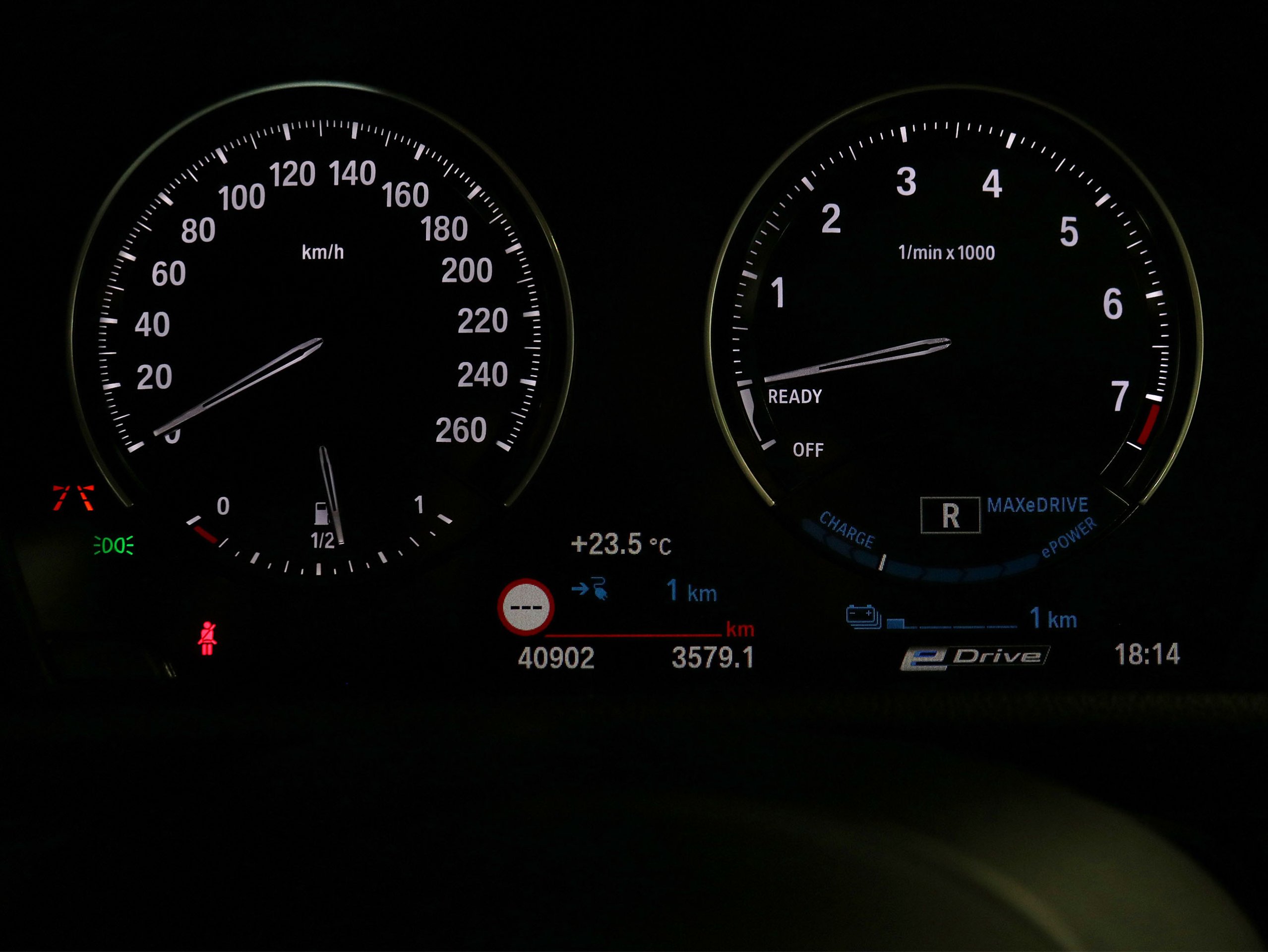 Foto Bmw 225XE 14