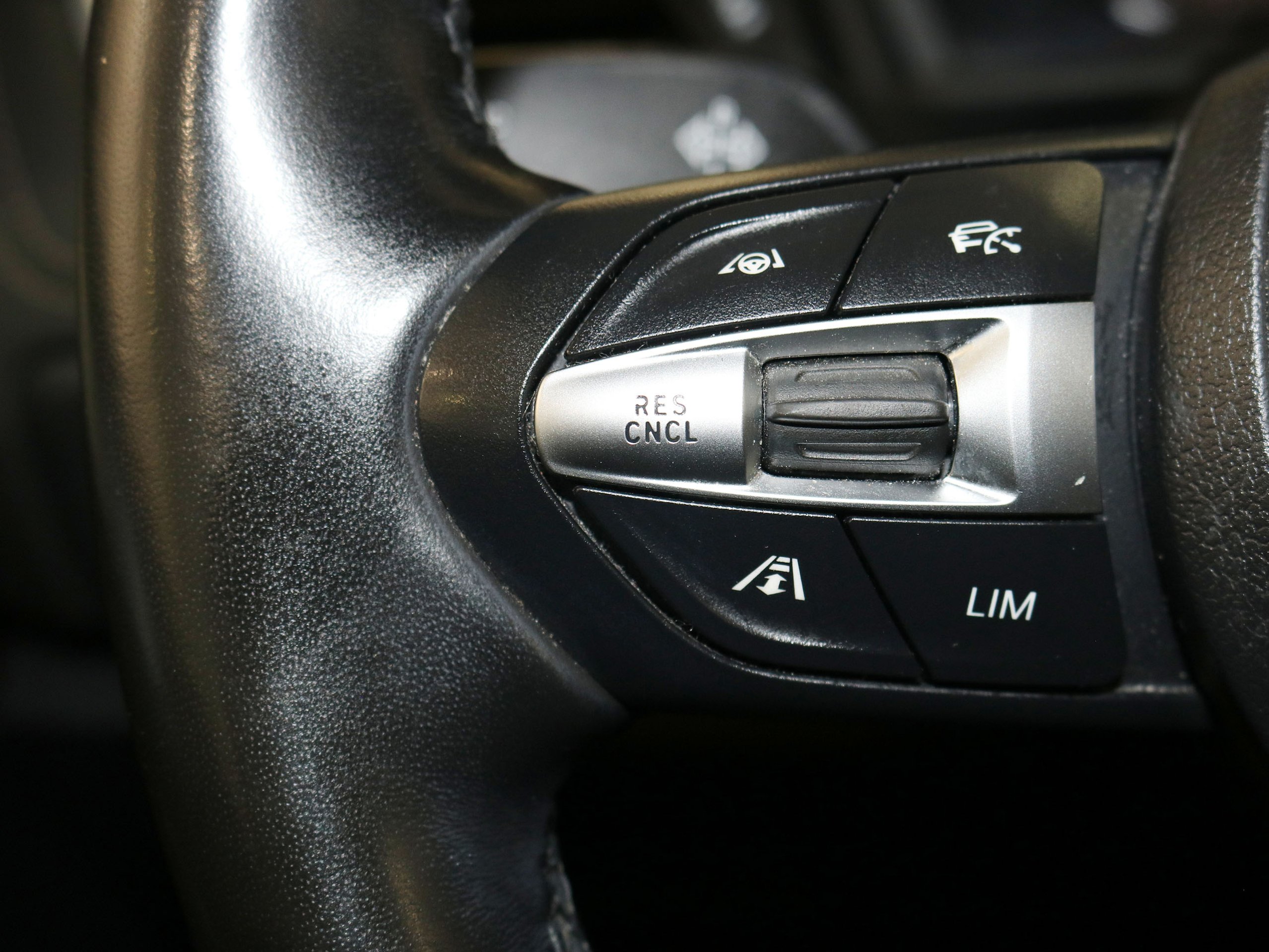 Foto Bmw 225XE 42