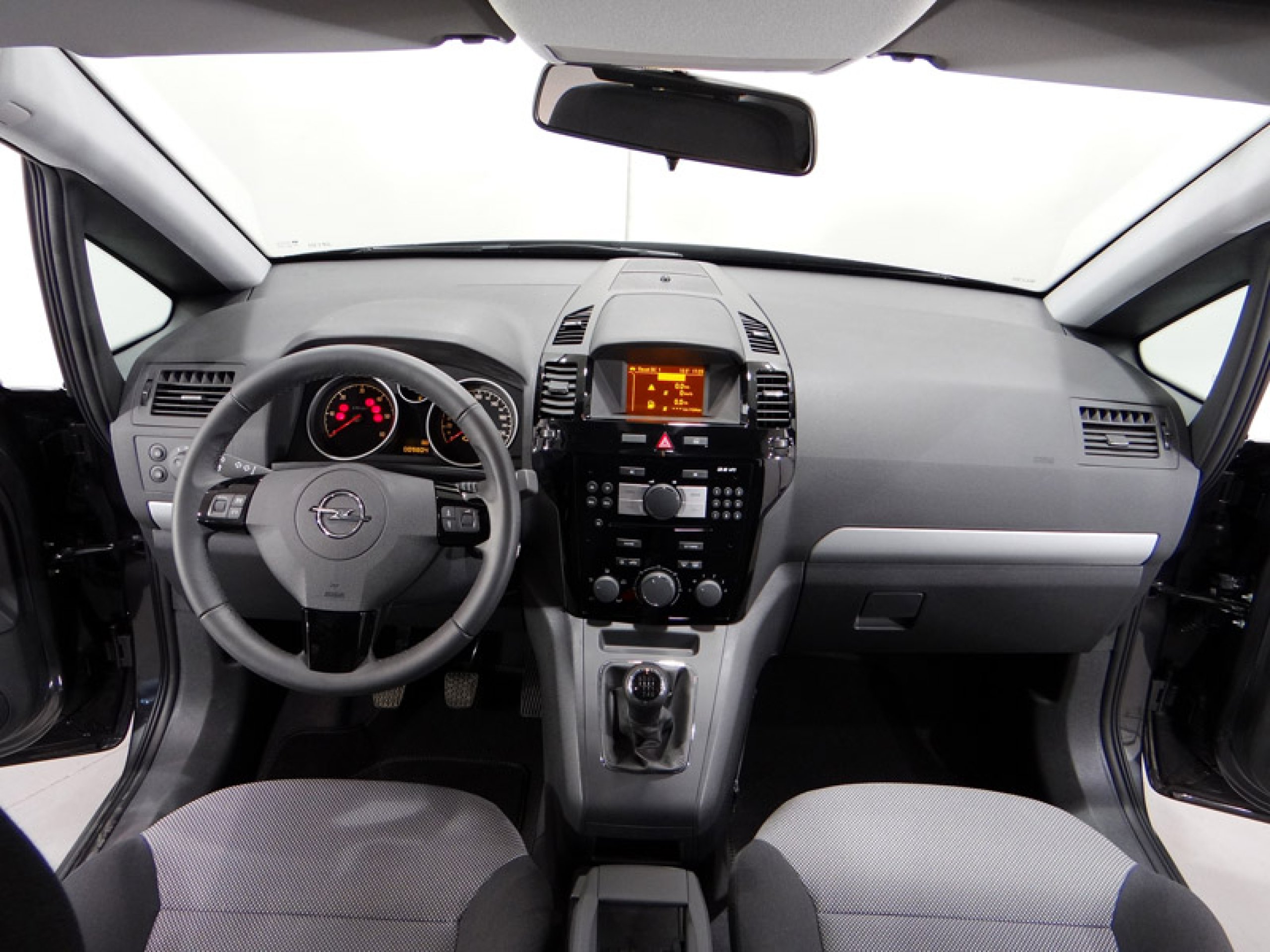 Foto Opel Zafira 32