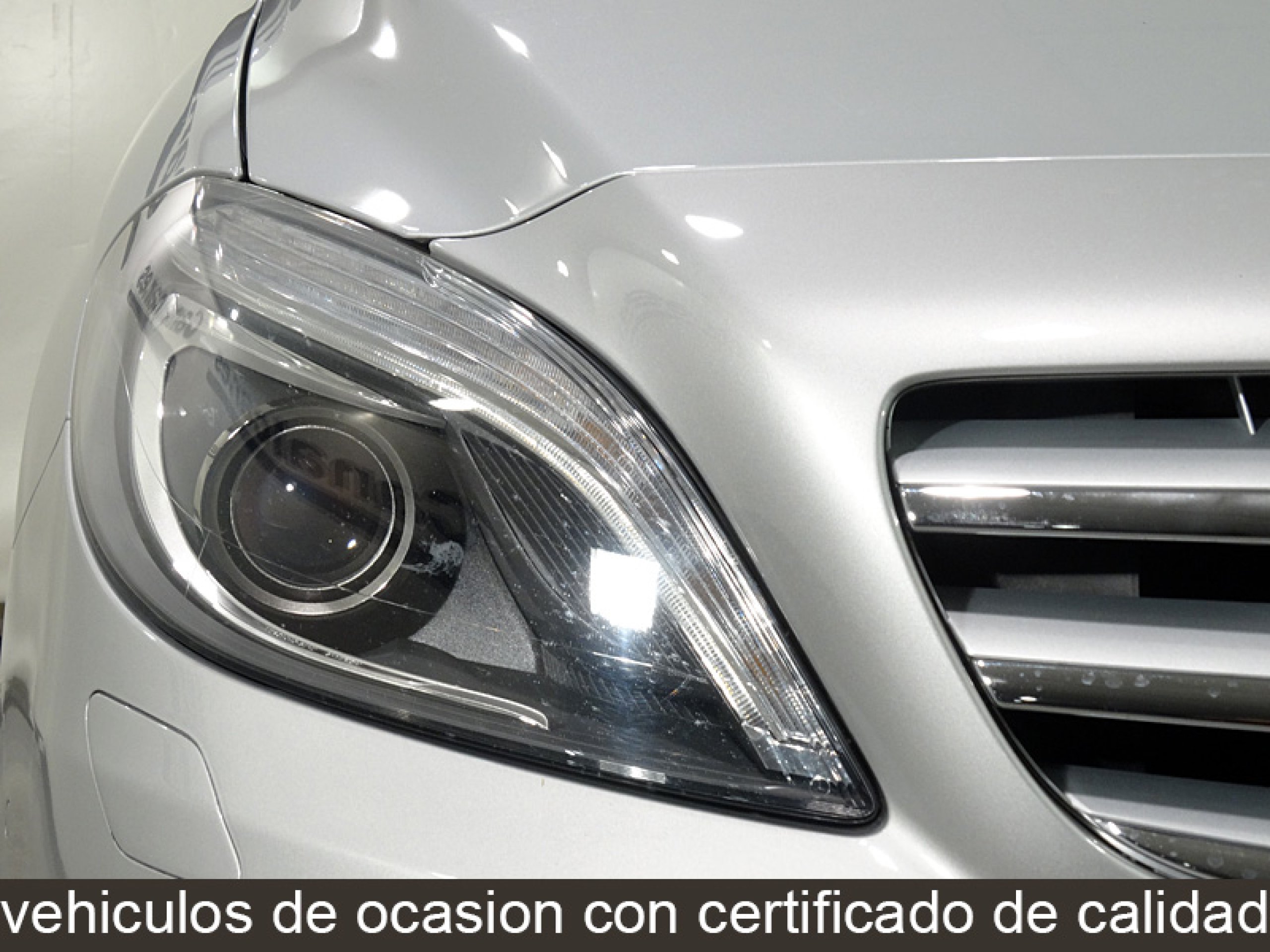 Foto Mercedes-Benz B 180 14