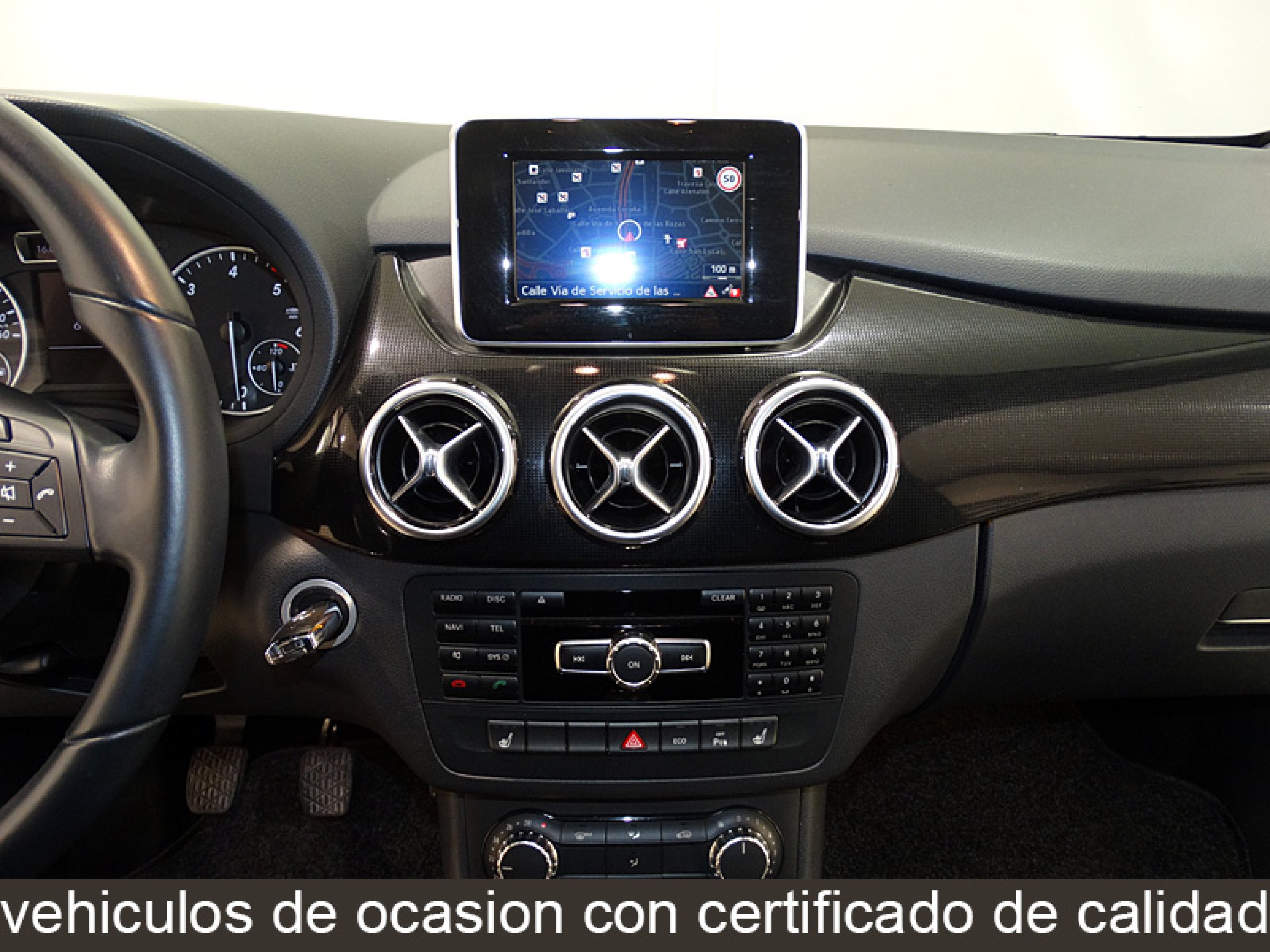 Foto Mercedes-Benz B 180 26