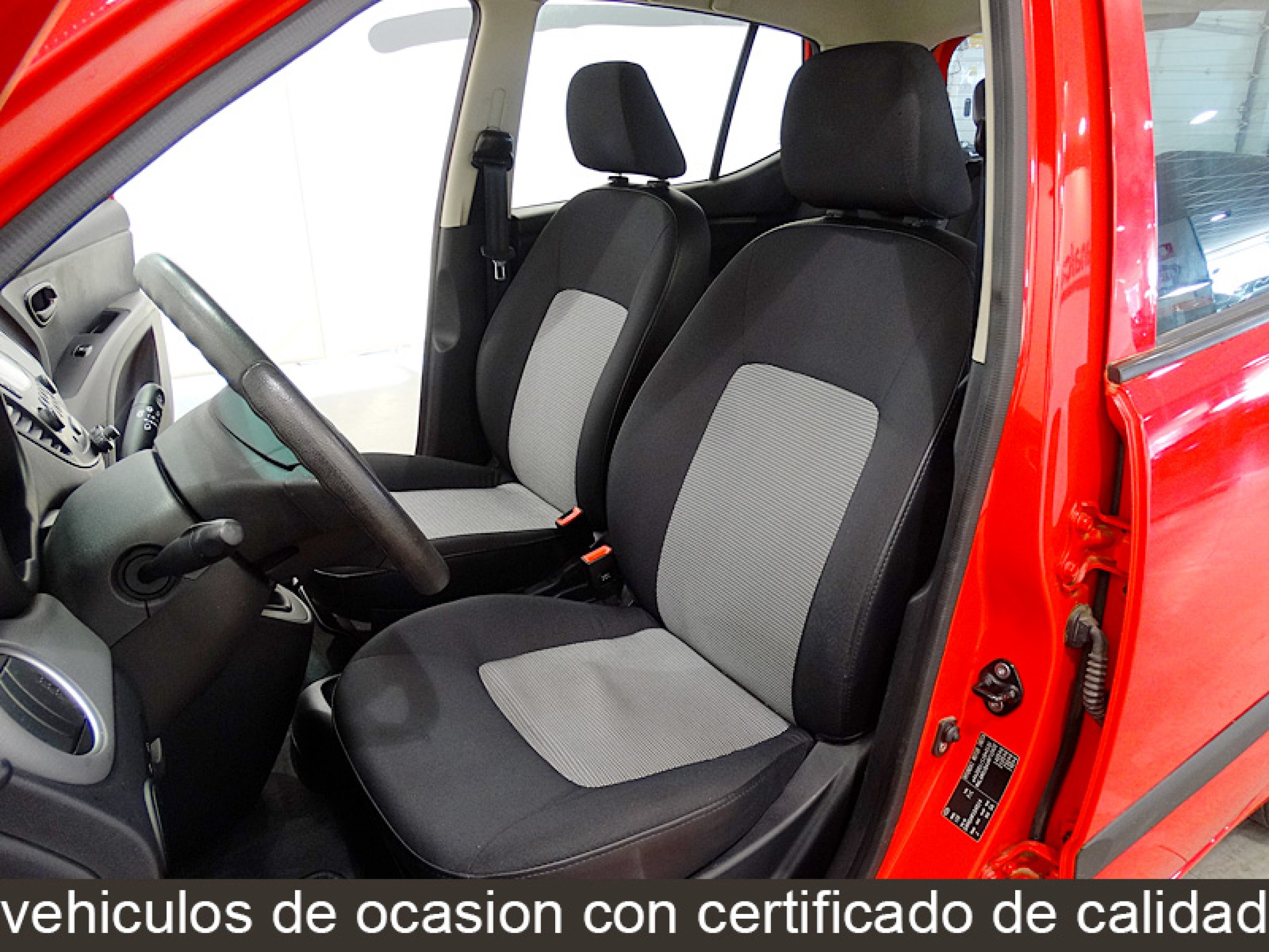 Foto Hyundai i10 12