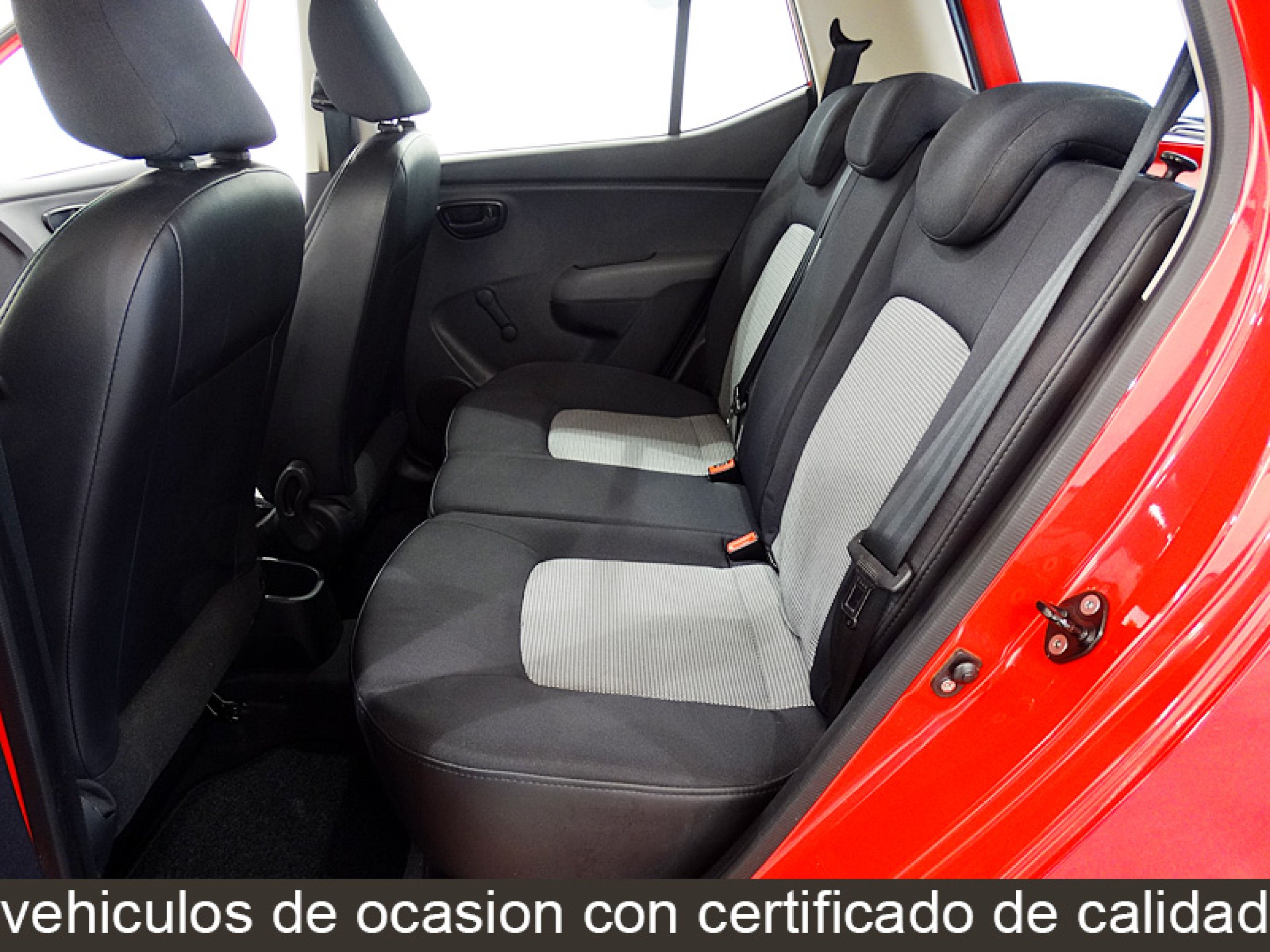Foto Hyundai i10 14