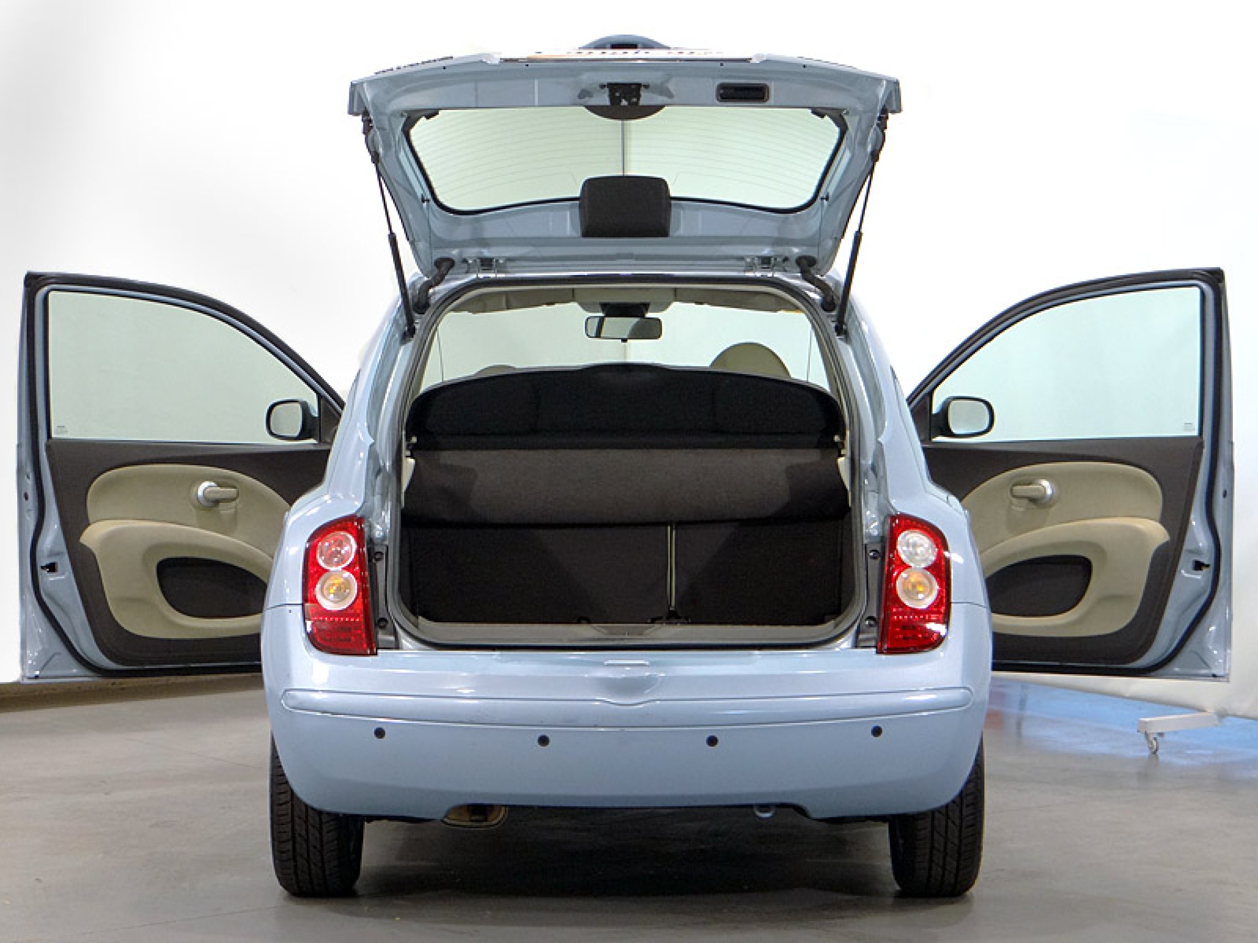 Foto Nissan Micra 10