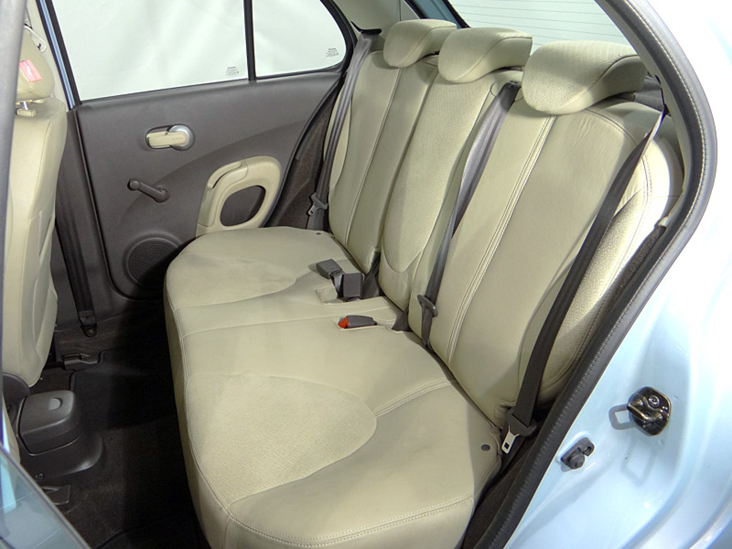 Foto Nissan Micra 24