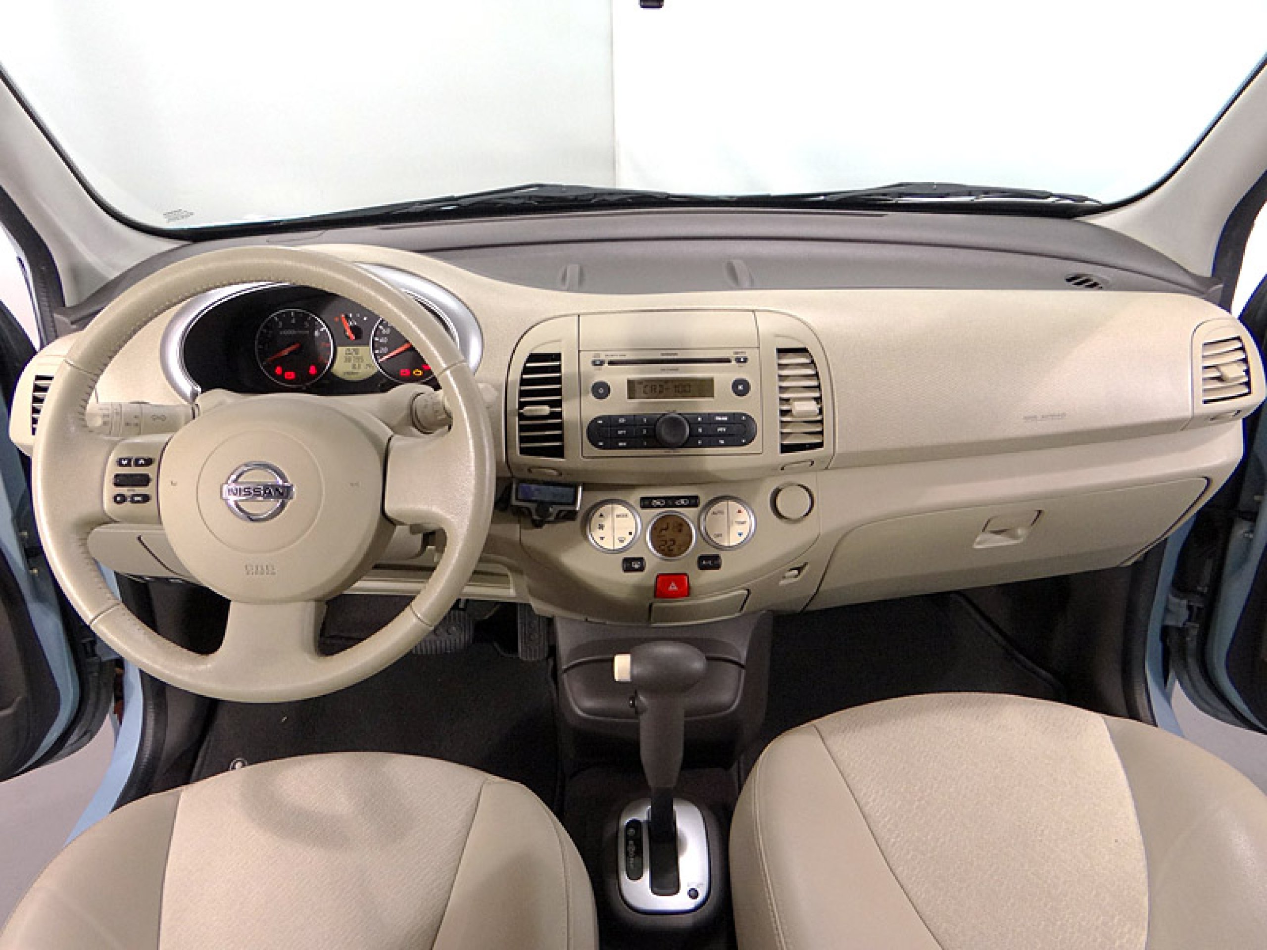 Foto Nissan Micra 29