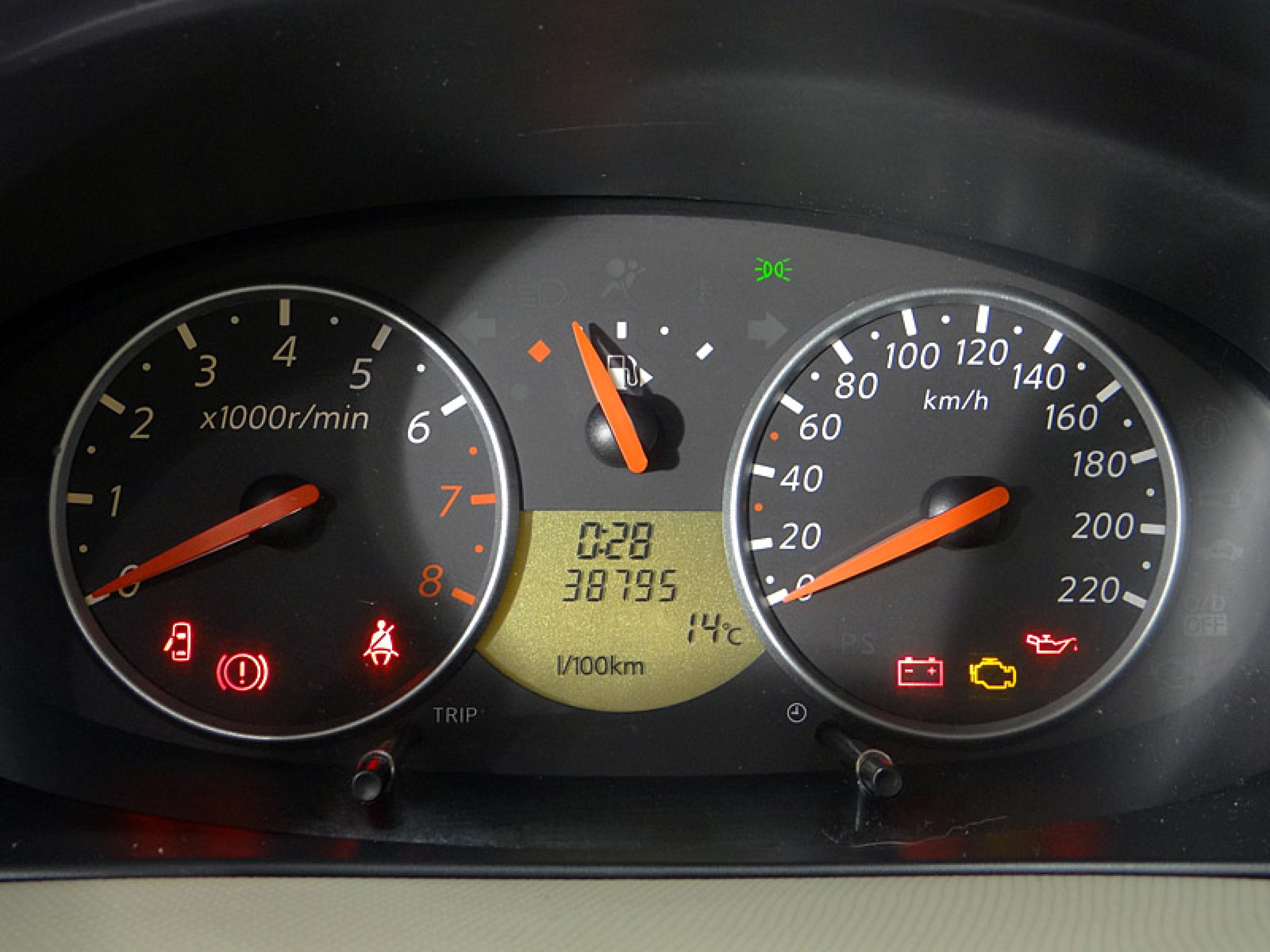 Foto Nissan Micra 31