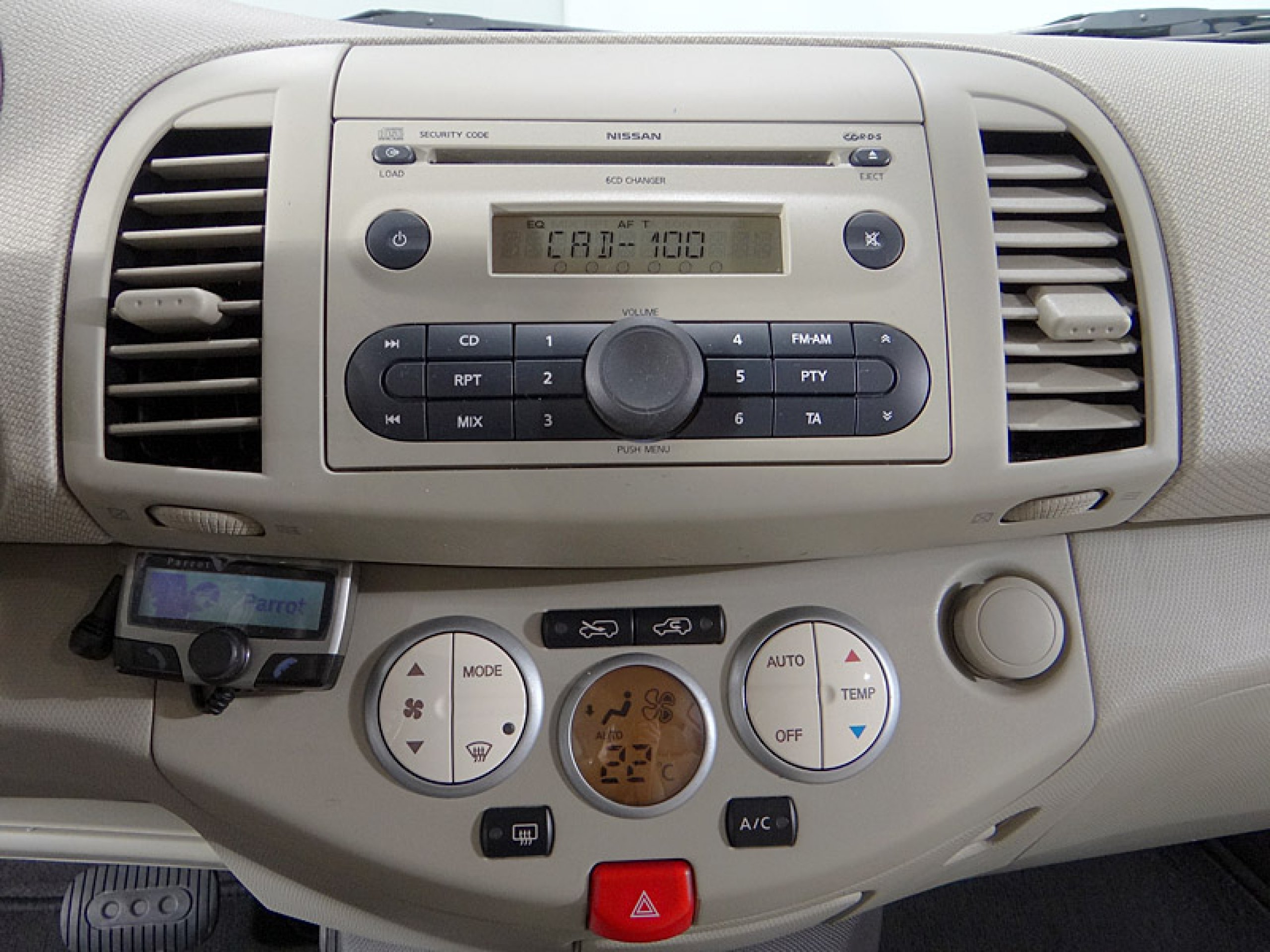 Foto Nissan Micra 34