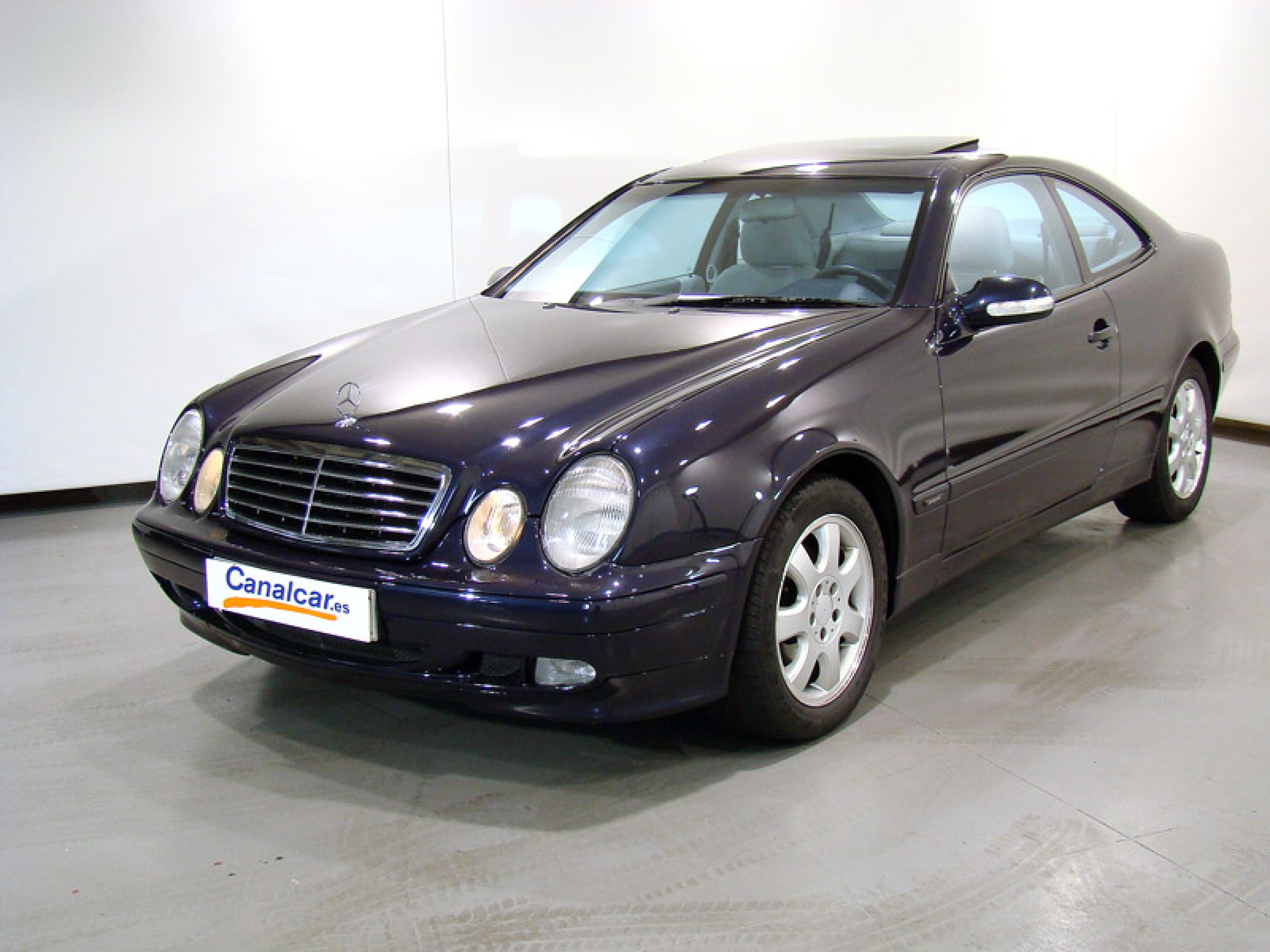 Foto Mercedes-Benz CLK 200 1 Foto Mercedes-Benz CLK 200 1