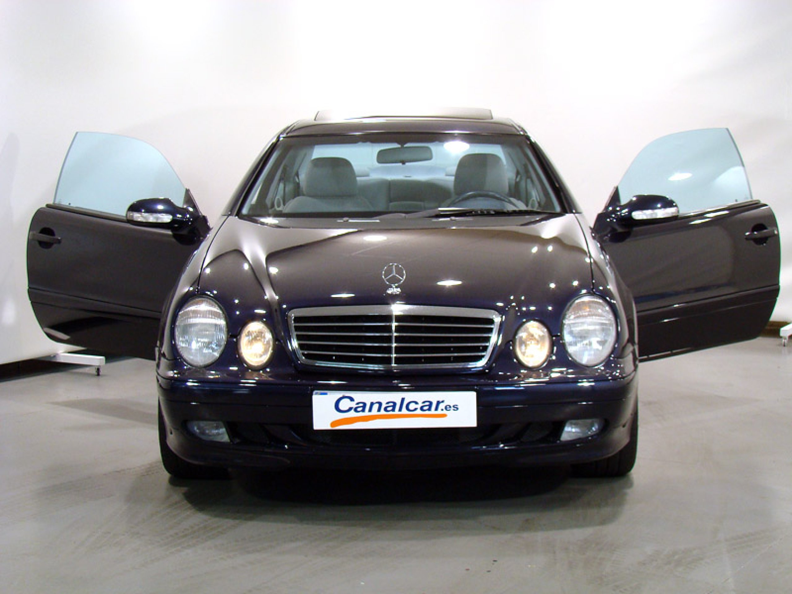 Foto Mercedes-Benz CLK 200 3 Foto Mercedes-Benz CLK 200 3