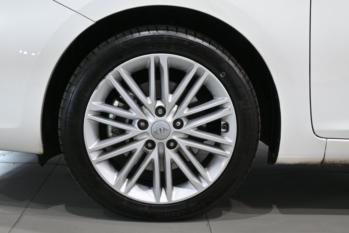 Foto Kia Carens 28