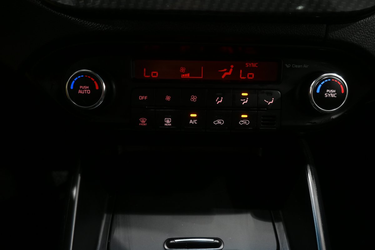 Foto Kia Carens 17