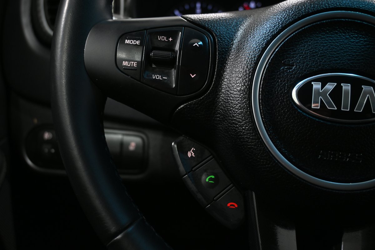 Foto Kia Carens 21