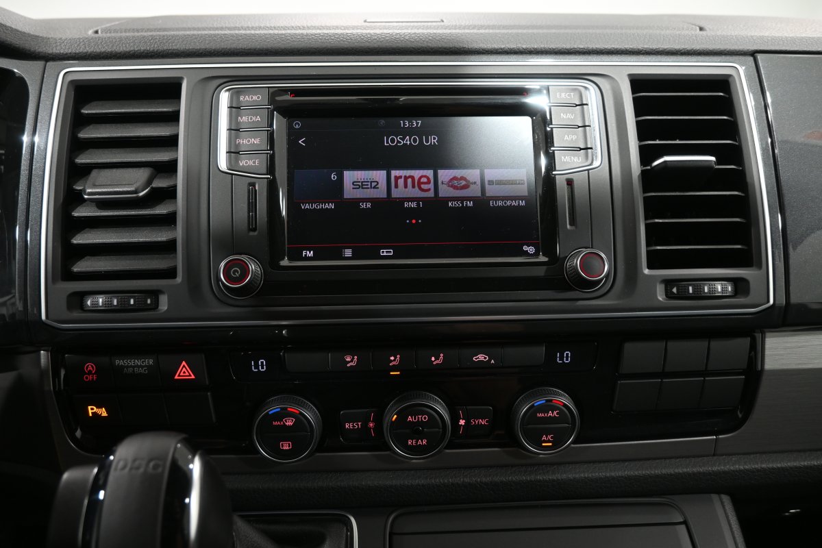 Foto Volkswagen Multivan 15