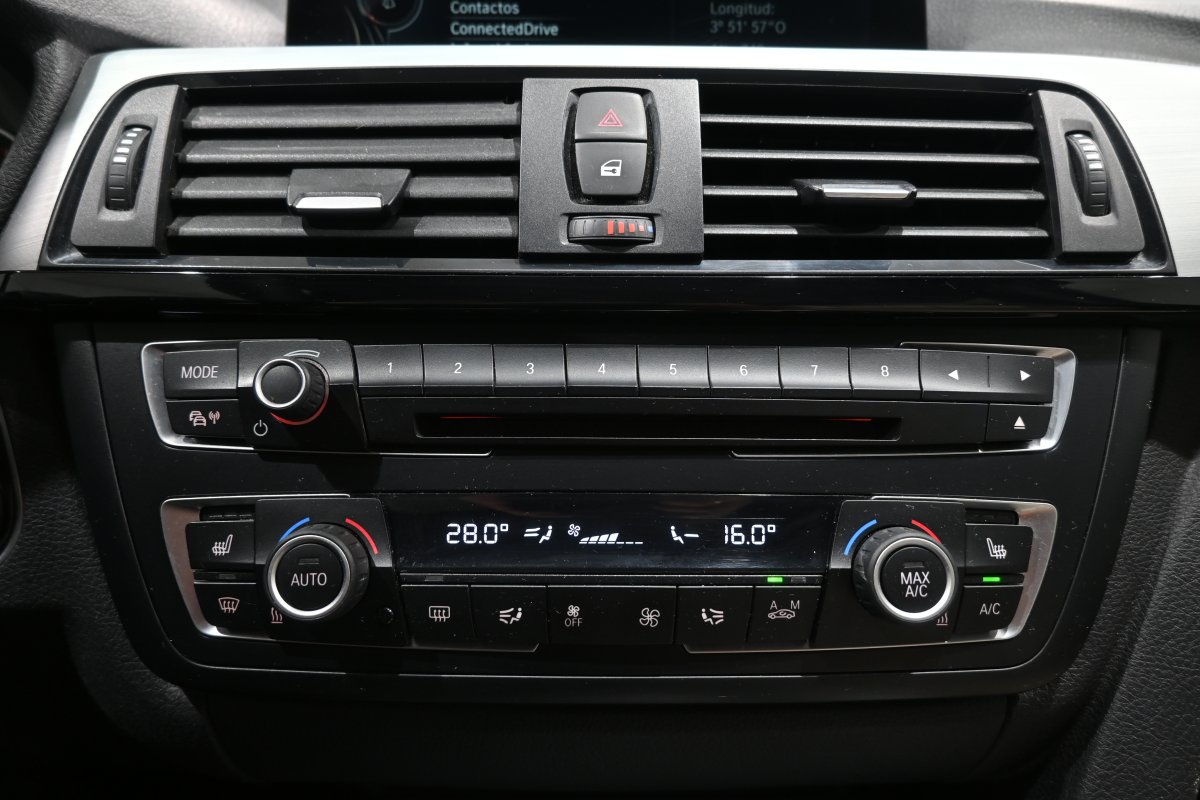 Foto Bmw 320d 17