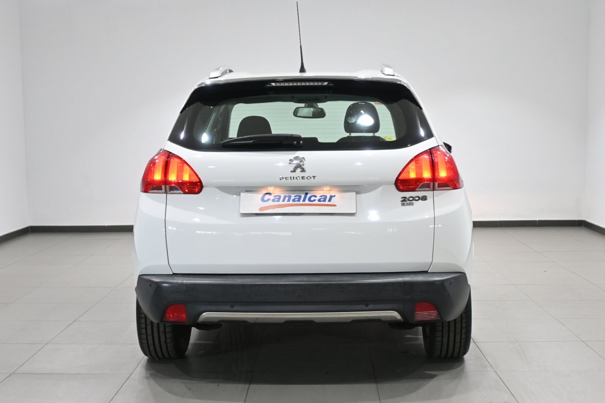 Foto Peugeot 2008 5