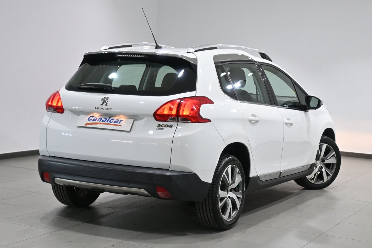 Foto Peugeot 2008 4