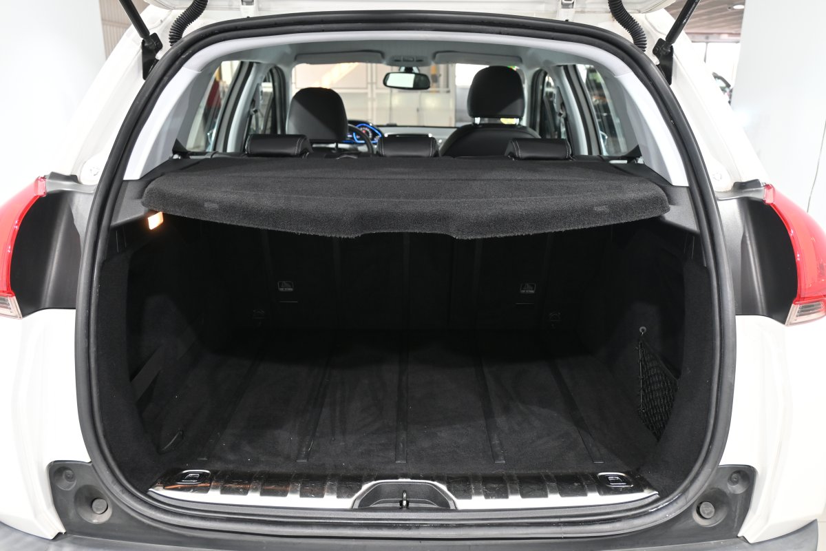 Foto Peugeot 2008 7