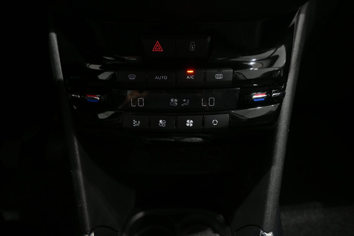 Foto Peugeot 2008 15