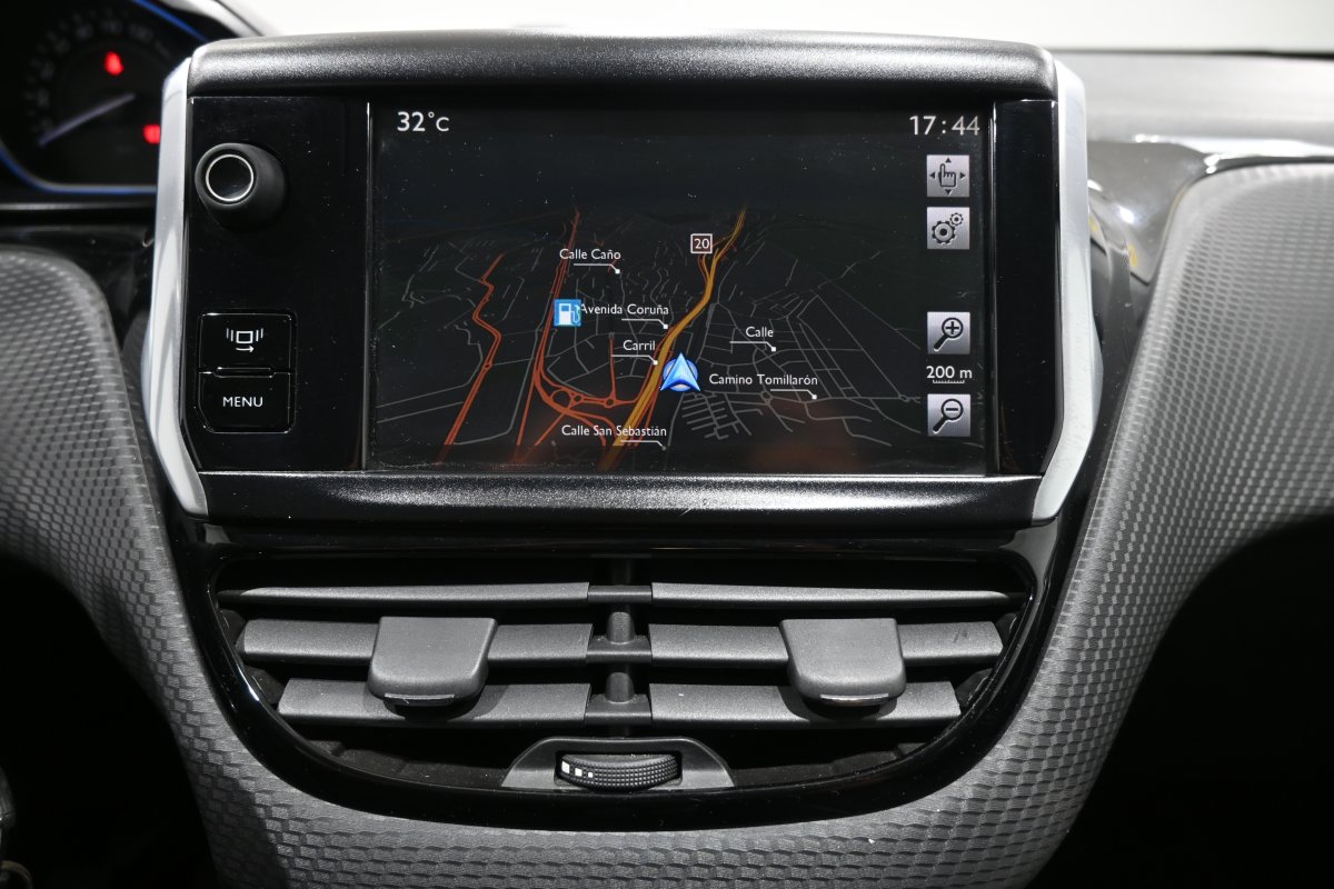 Foto Peugeot 2008 14