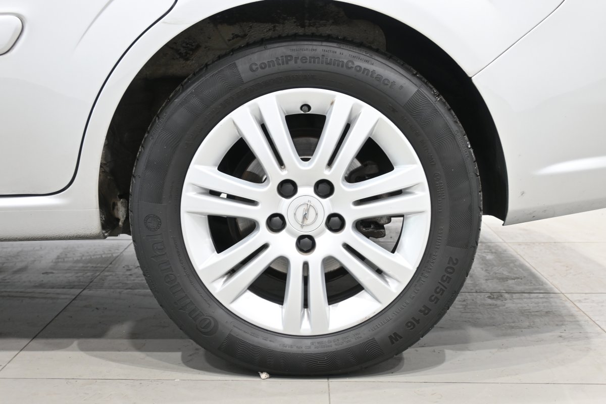 Foto Opel Zafira 26