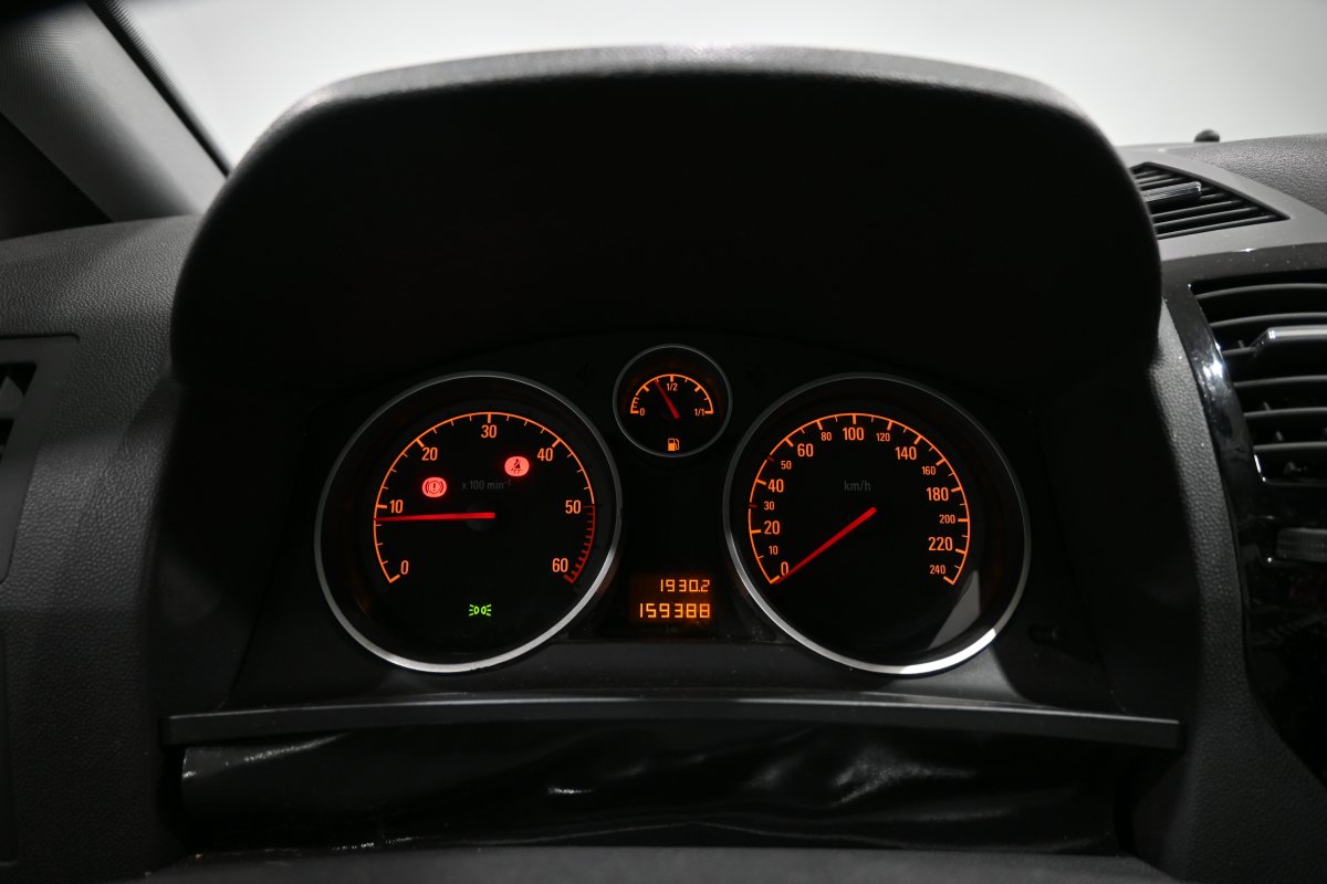 Foto Opel Zafira 15