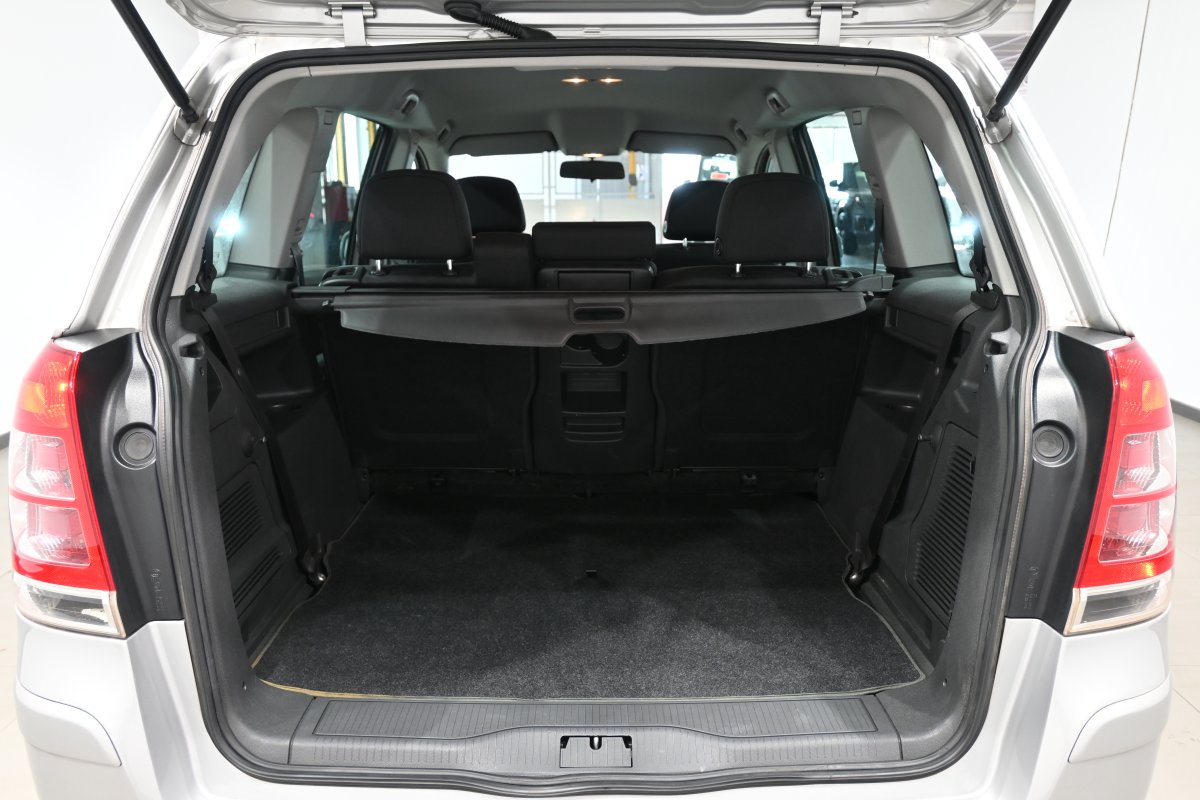 Foto Opel Zafira 8