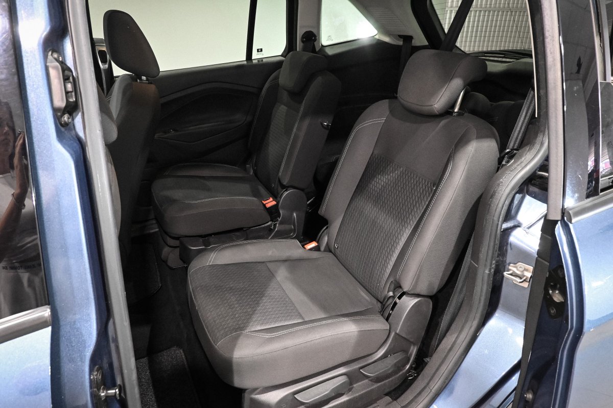 Foto Ford Gran C-Max 11