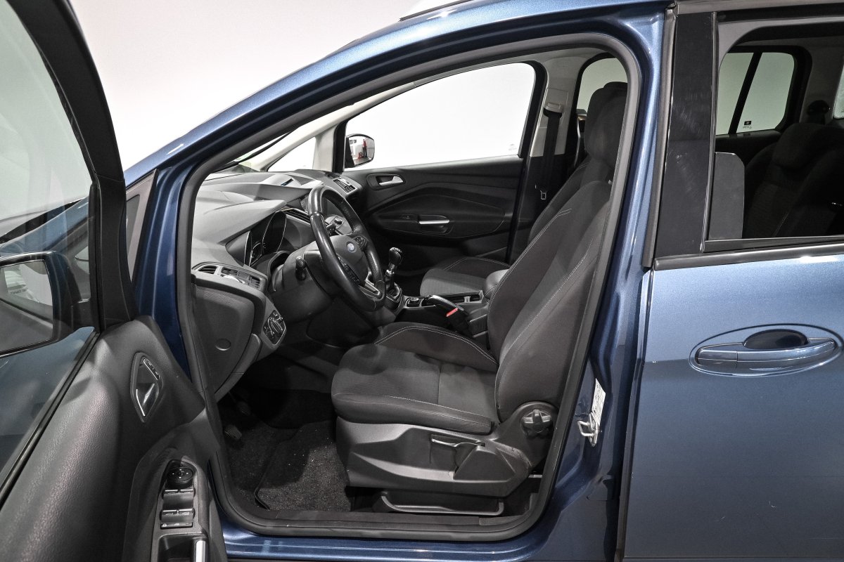 Foto Ford Gran C-Max 10