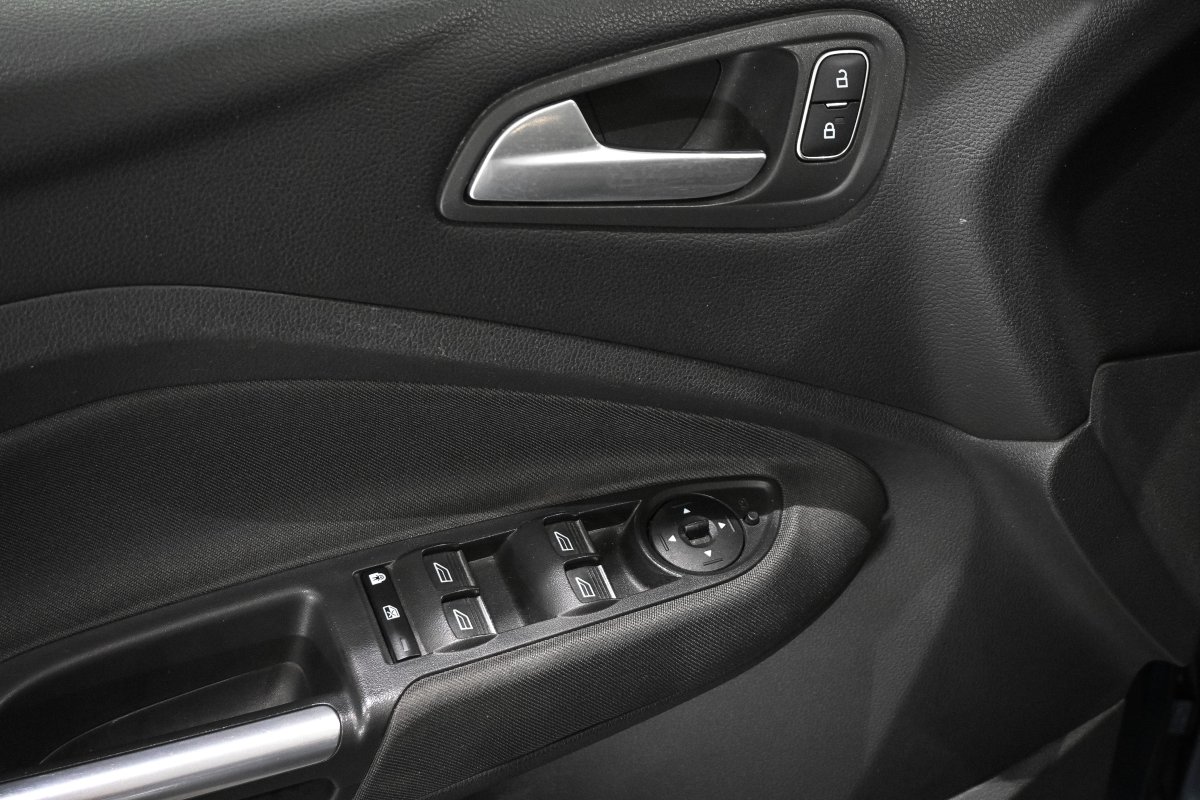 Foto Ford Gran C-Max 29
