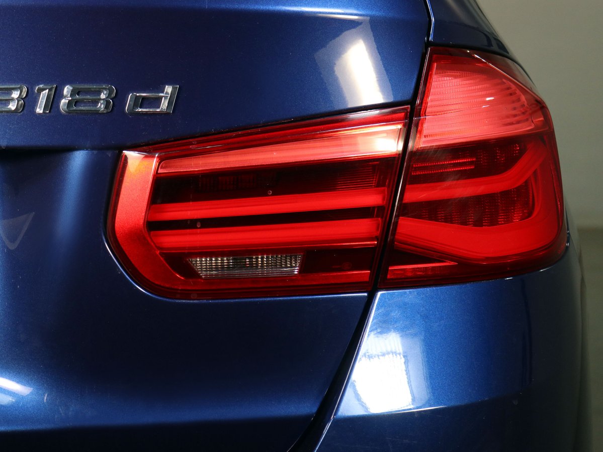 Foto Bmw 318 12