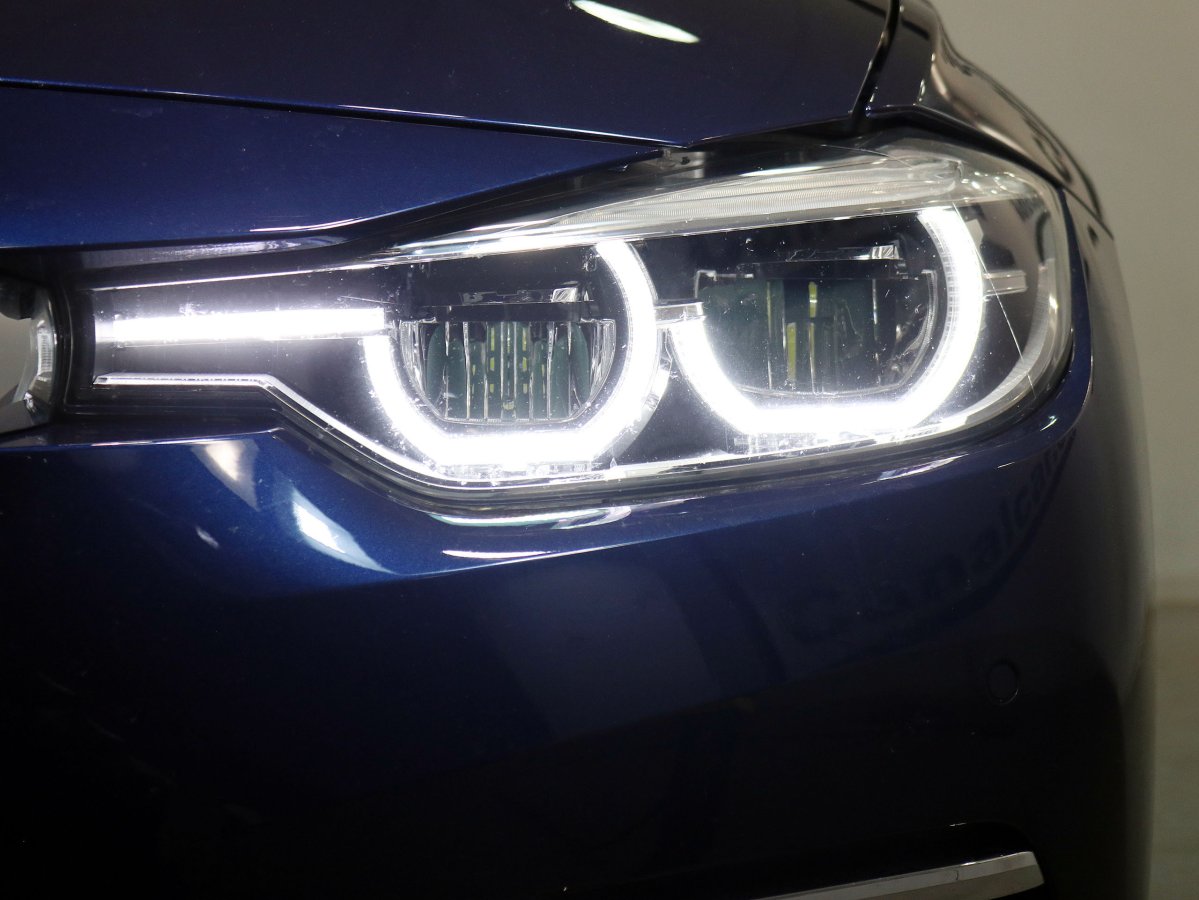Foto Bmw 318 14