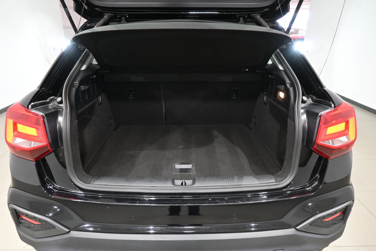 Foto Audi Q2 8