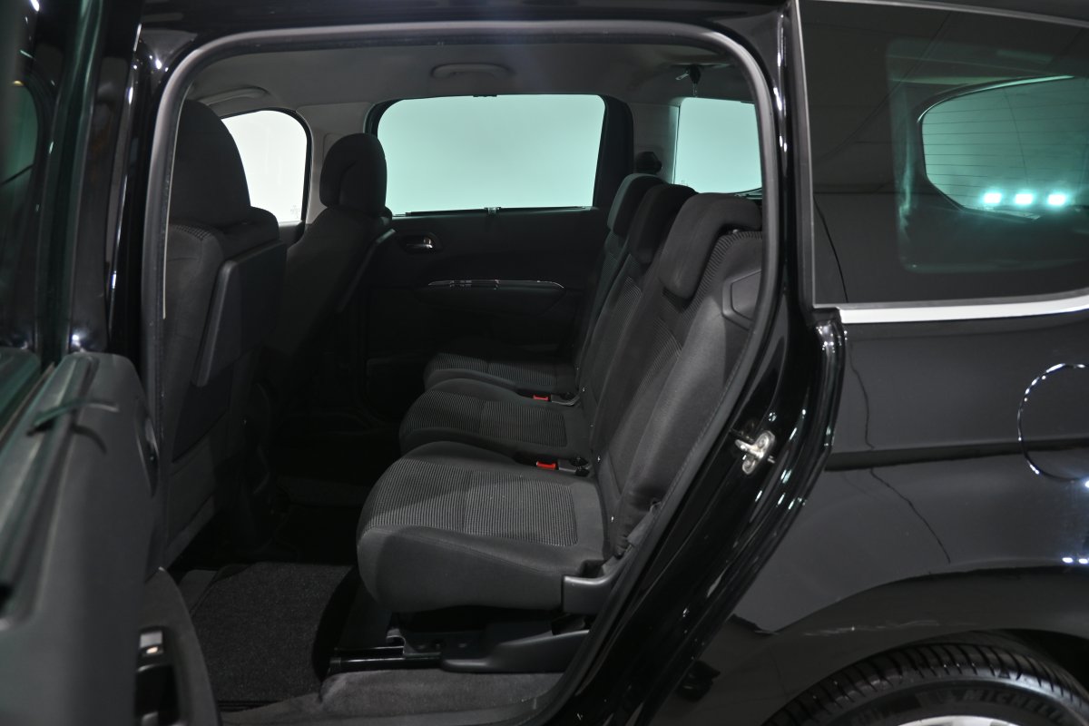 Foto Peugeot 5008 11