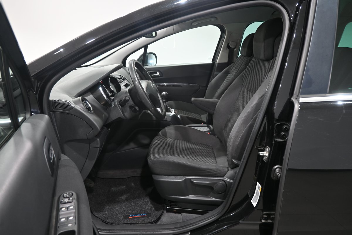 Foto Peugeot 5008 10