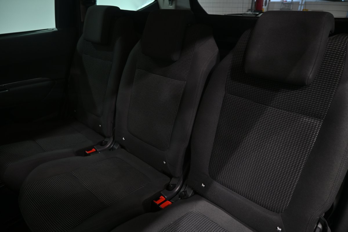 Foto Peugeot 5008 12