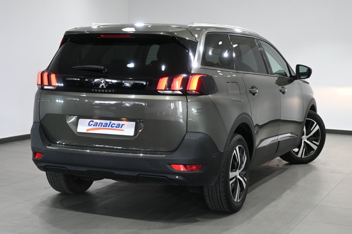 Foto Peugeot 5008 4