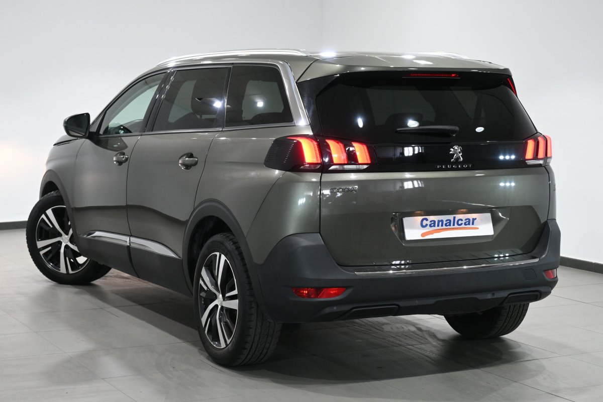 Foto Peugeot 5008 6
