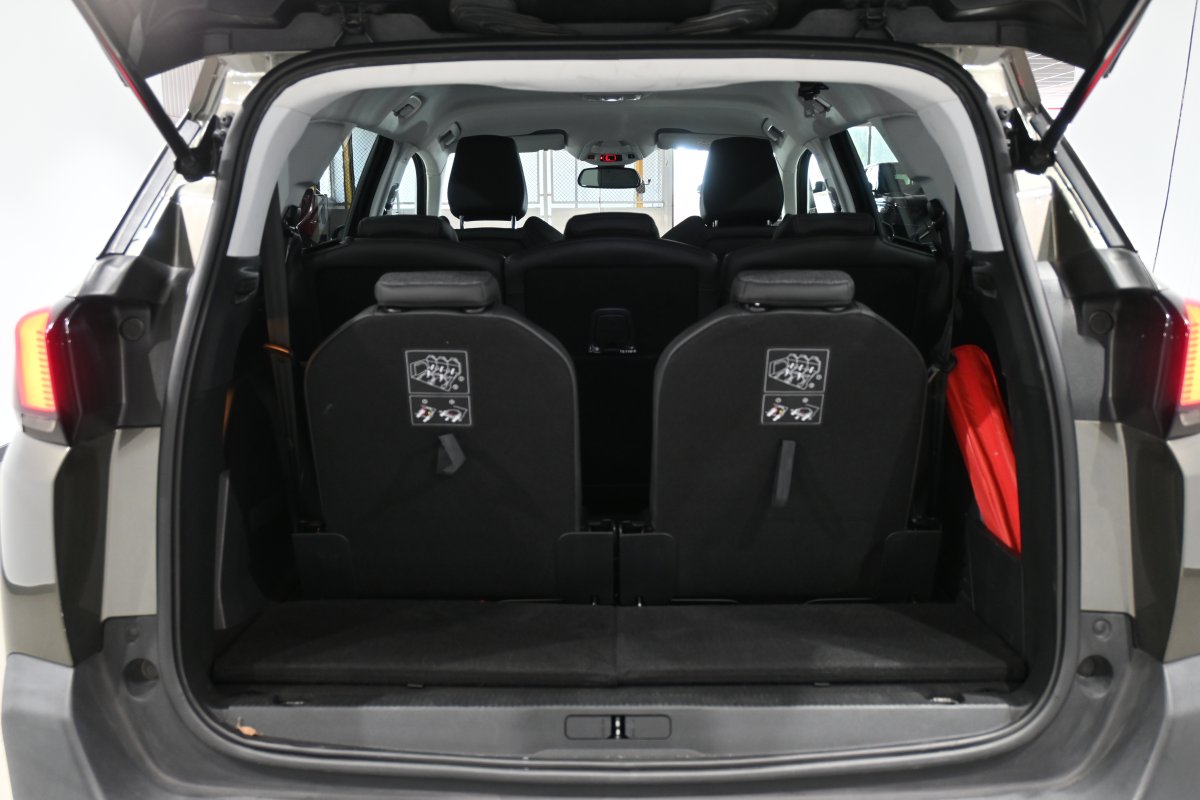 Foto Peugeot 5008 8