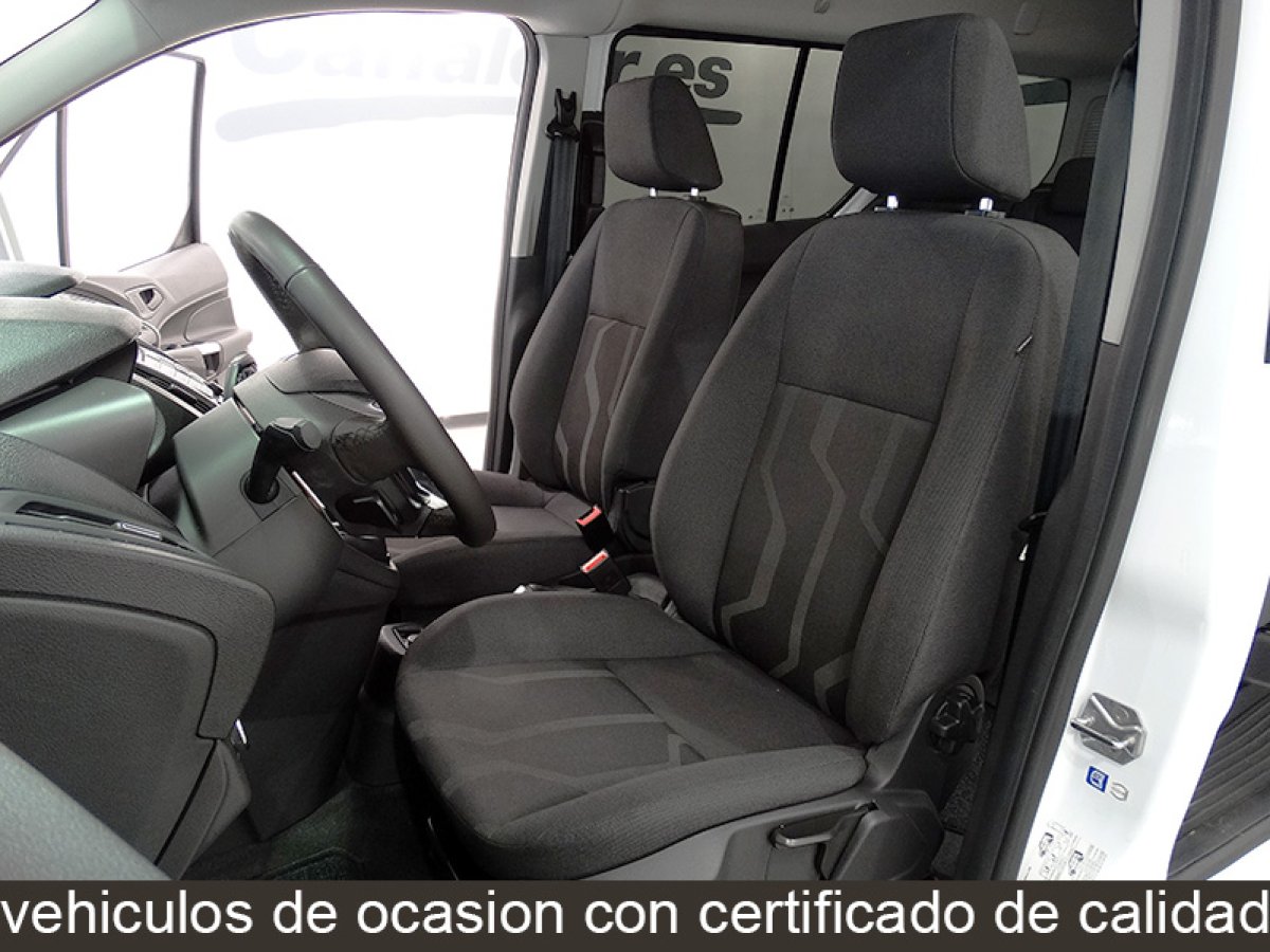 Foto Ford Tourneo Connect 16