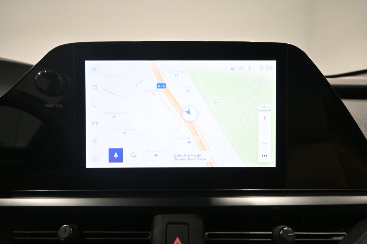 Foto Lexus UX 2.0 300h 15