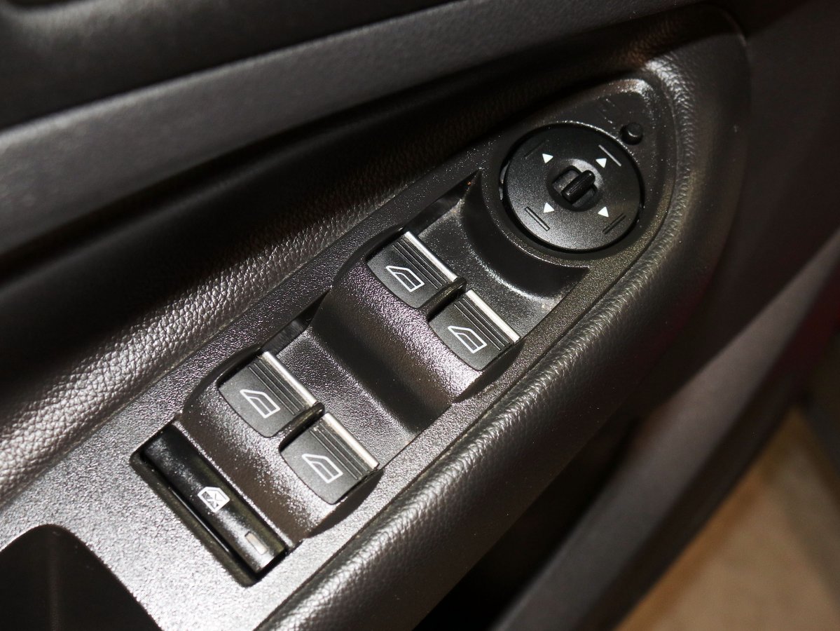 Foto Ford Kuga 16
