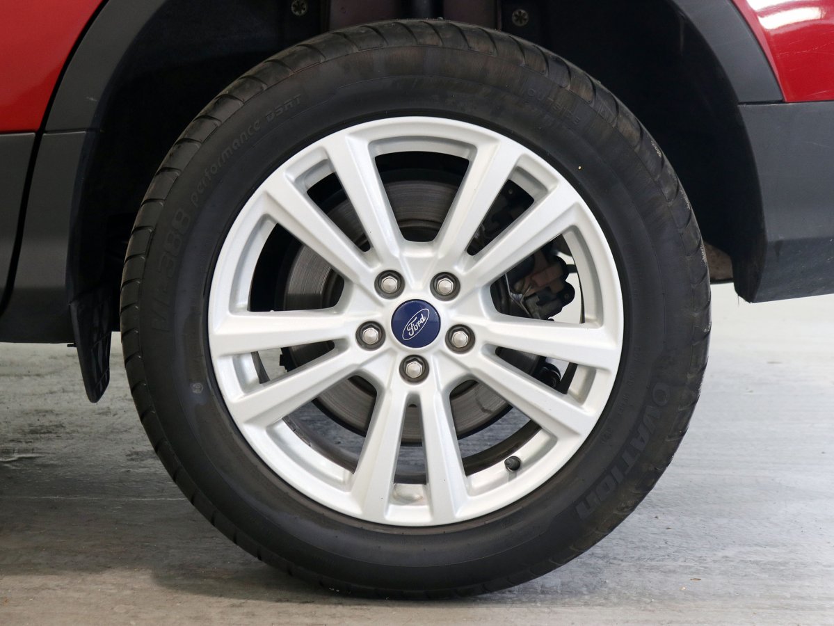 Foto Ford Kuga 25