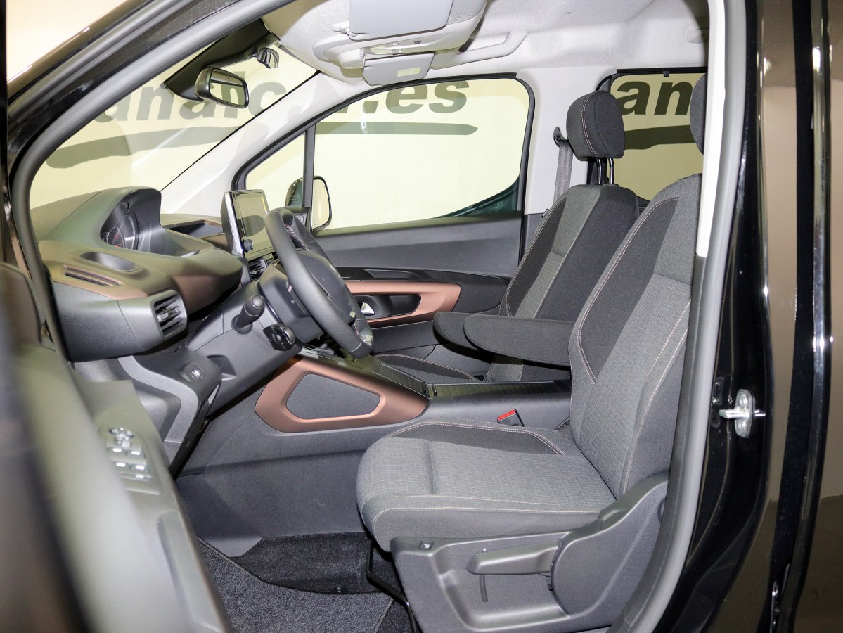 Foto Peugeot Rifter 15