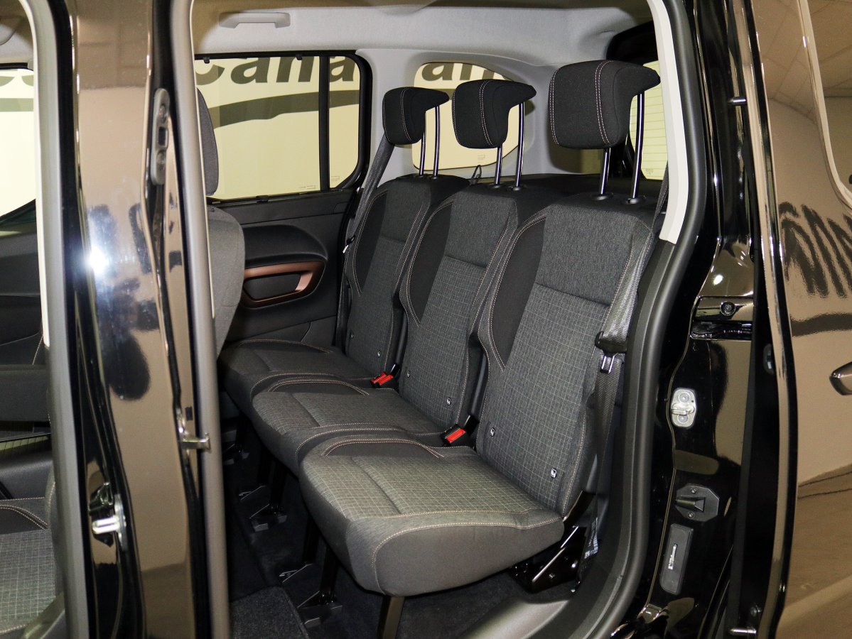 Foto Peugeot Rifter 16